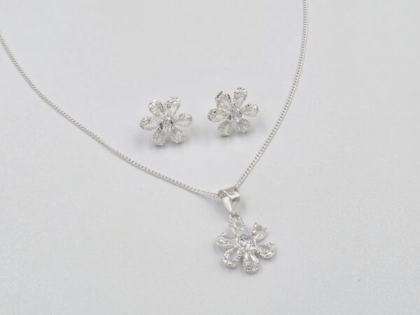 Juego flores zirconias blancas Plata.925