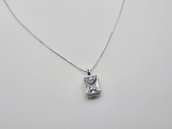 Collar cristal blanco