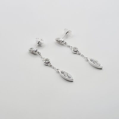 Aretes gota con zirconias Plata.925